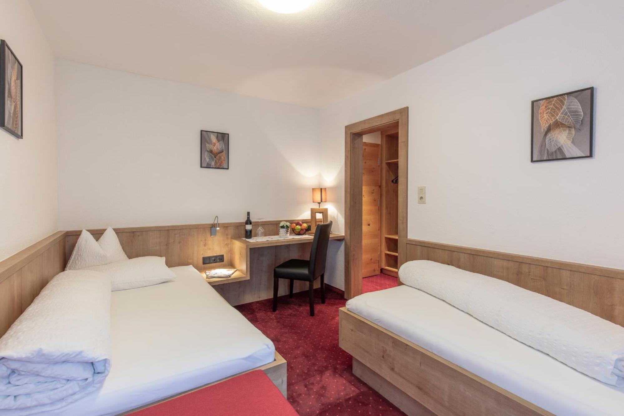 Pension Jaqueline Зёльден Экстерьер фото