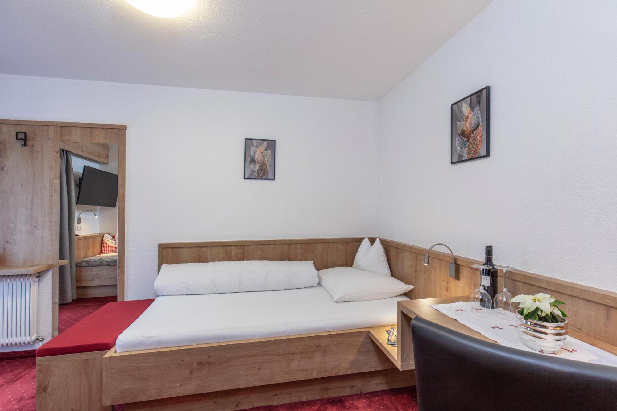 Pension Jaqueline Зёльден Экстерьер фото