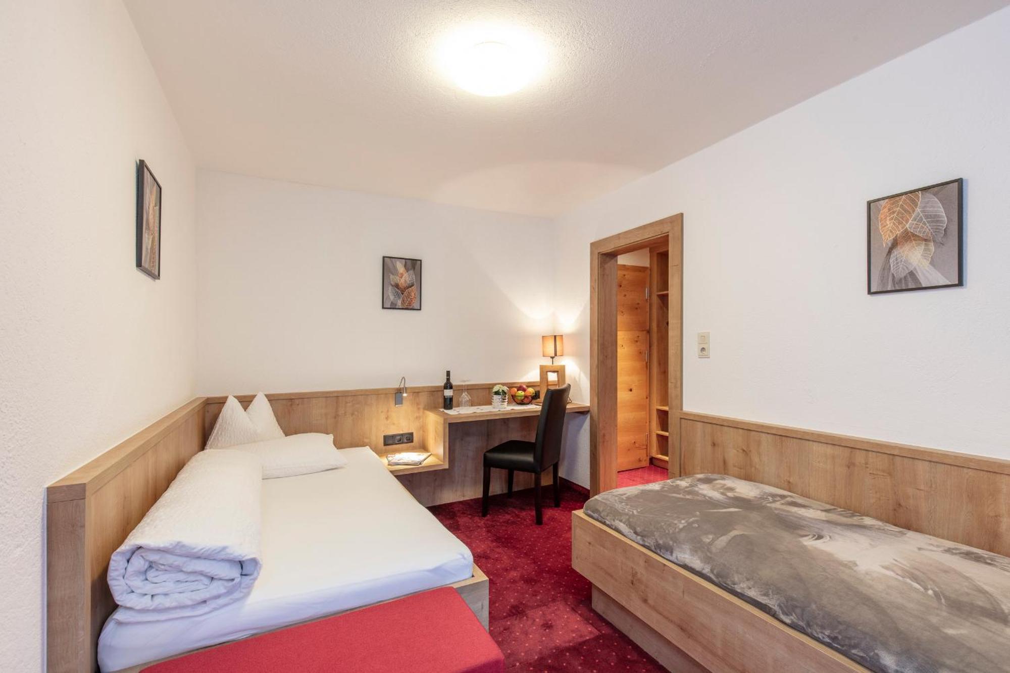 Pension Jaqueline Зёльден Экстерьер фото